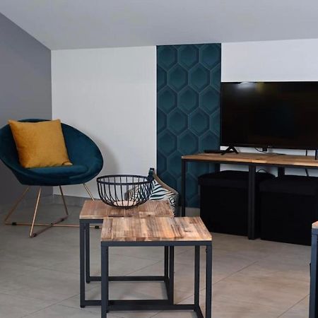 Le Spacieux Cosy - 4 Personnes - Geneve Cranves-Sales Екстер'єр фото